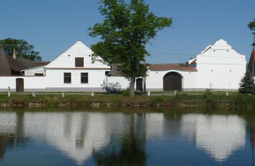 Mazice Apartment | Unforgettable Stay at Ubytování U Dvořáků with Ocean Views