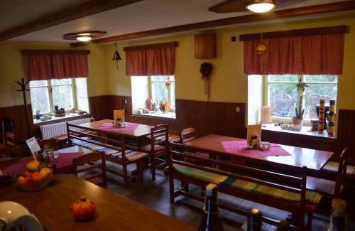 Orlicky Hotel | Cozy Stay at U nás doma: Pet-Friendly with Breakfast