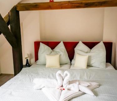 Rohatec House | Cozy Stay at U NIKY with Family-Friendly Amenities