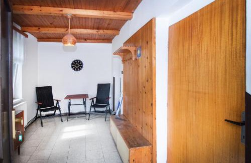 Rudna pod Pradedem Apartment | Comfortable Stay at Ubytování u Nováků with Hot Tub