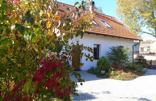 Mokrosuky House | Guest Rated 9.9: Family-Friendly Ubytování u Zámku