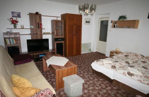 Prosec Apartment | Pet-Friendly Retreat in Proseč with High Guest Ratings