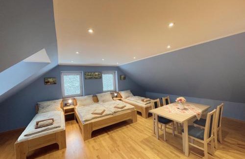 Celadna Cabin | Relaxing Stay at Tři Splavy with Pool & Ocean Views