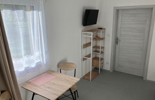 Radvanovice Apartment | Pet and Child Friendly Stay at Ubytováni V Údolí