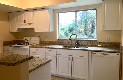 Orlando House | Experience UCF-European Art Gallery: Rated 9.4 with Breakfast