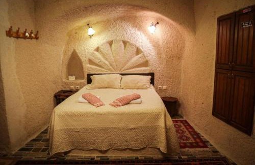 Uchisar House | Explore Uchisar Cave House: Pet-Friendly & Accessible Stay