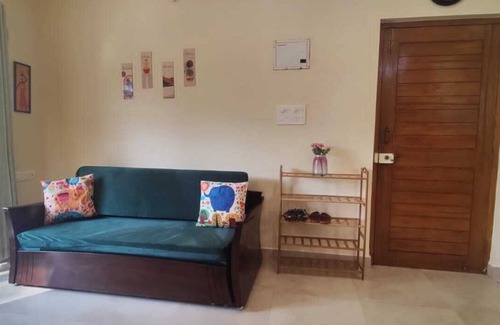 Kudal Apartment | Uddo by Nidra stays Near Thalassa Siolim