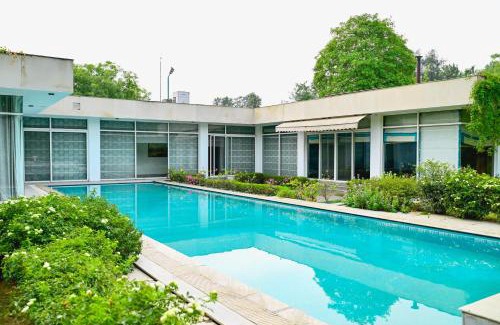 Sat Bari Villa | Udman Luxe Villa Chattarpur