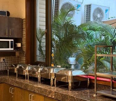 Hanuman Road Area Bed & Breakfast | UDS Villa - Next to VFS, Walking to Connaught Place