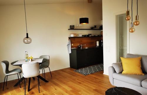 Immenstaad am Bodensee Apartment | Uferloft: Beachfront Retreat with Top-Rated Guest Experience