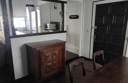 Behobie Apartment | Top-Rated Ugarte: Family-Friendly Hotel with Great Reviews