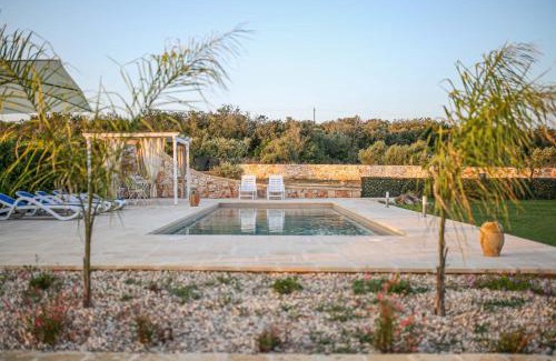 Ugento Cabin | Ugento Country Cottage: Poolside Retreat with Ocean Views