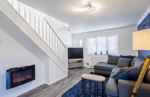 Wyken House | Top-Rated UHCW House Coventry: Family-Friendly Comfort