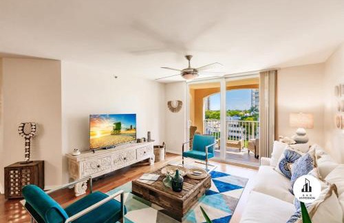 Aventura House | Family-Friendly Bnb Hyperion: 3BR Condo with Pool & BBQ