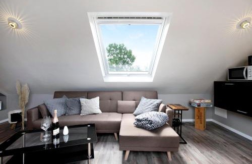 Heide Apartment | Discover Uhses Ferienwohnung: Family-Friendly Retreat