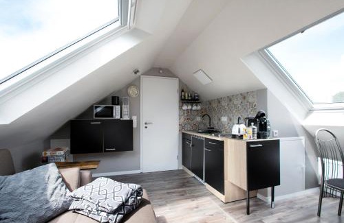 Heide Apartment | Discover Uhses Ferienwohnung: Family-Friendly Retreat