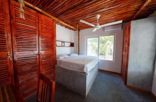 Manyoni Cabin | Uhuru Kijiji