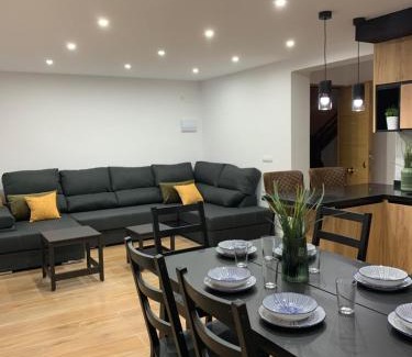 Sagunto Apartment | Family-Friendly UIM Mediterraneo Buenavista with Wifi Access