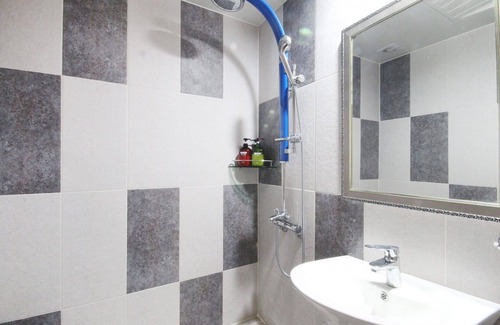 Uiryeong Hotel | Eco-Friendly Stay at Uiryeong Azalea with Breakfast Included
