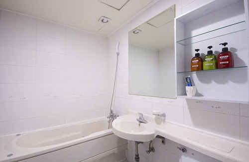 Uiryeong Hotel | Eco-Friendly Retreat at Uiryeong Hyatt with Family Amenities