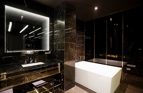 Uiwang Hotel | Eco-Friendly Uiwang Cullinan: Family and Kitchen Amenities