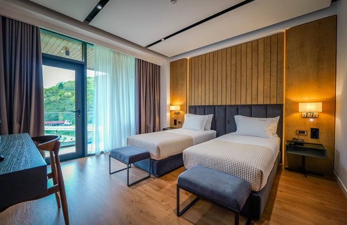 Albania Hotel | Relax at Uji i Ftohte Hotel with Spa and Breakfast Options