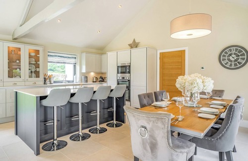 Carnforth Cottage | Comfortable 3-Bedroom Stay in Arkholme, Near Kirkby Lonsdale