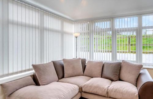Newton Stewart House | Discover Carty Cottage: Perfect for Families and Pets