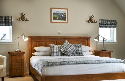 Spittal Hotel | Discover Ulbster Arms Hotel: Pet-Friendly Retreat Near Thurso