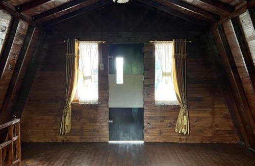 Berastagi Villa | Ulina Villa Lokan A Berastagi