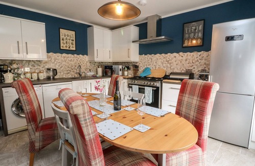 Nethy Bridge Cottage | Family-Friendly ULLA DHU with Garden in Nethy Bridge