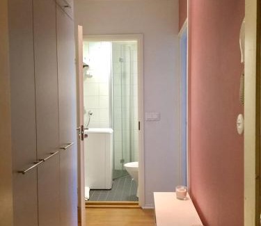 Ullanlinna Apartment | Discover Ullanlinna Studio: Rated 9.3/10 by Guests