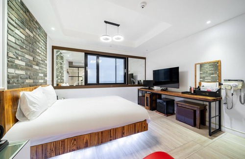 Buk-gu Hotel | Eco-Friendly Comfort at Ulsan Jeongja-dong The Hill