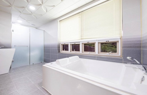 Ulsan Hotel | Eco-Friendly Stay at Ulsan Yeongnam Alps Dragonfly Hotel