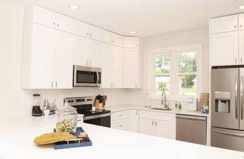 Florida Shores House | Beachfront Escape with Family-Friendly Amenities Await