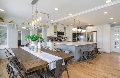 Lake Geneva House | Ultimate Beach House: Private Beaches, Cabana & Pier Access