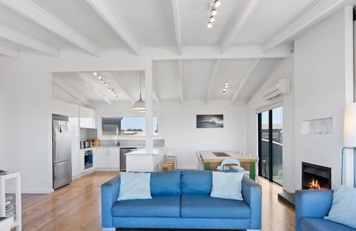 Sunderland Bay House | Idyllic Beachfront Haven with Pet-Friendly Amenities