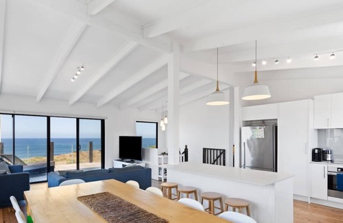 Sunderland Bay House | Idyllic Beachfront Haven with Pet-Friendly Amenities