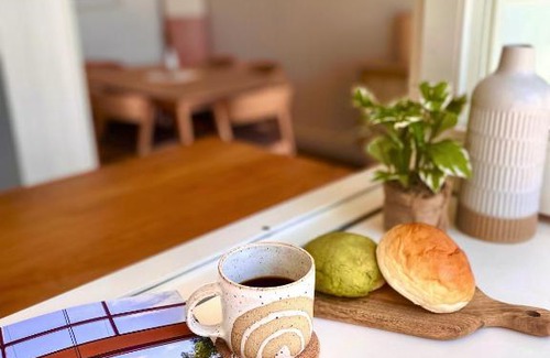 Currumbin Waters House | Coastal Retreat at Currumbin Waters - Family & Pet Friendly