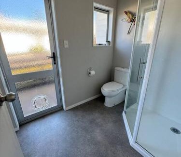 Papamoa Beach House | Ideal Family Getaway - Pet Friendly with Ocean Views!