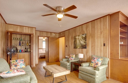 Onalaska House | Ultimate Lake Livingston Home w/ Boat Dock & Slip!