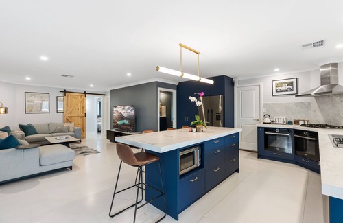 Kinross House | Indulge in Luxury with Heated Pool and Cinema Room