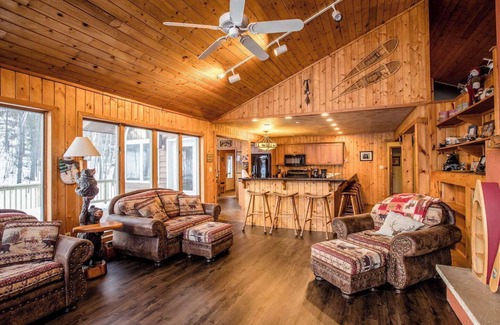 Bessemer House | Inviting Trailside Home on Powderhorn Mtn with Spa & Hot Tub