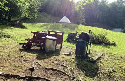 Turtletown Other | Ultimate Off Grid Camping: Nature Comfort & Pet Friendly