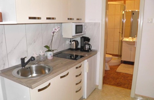 Bogovici House | Discover Paradise in Beautiful Malinska with Breakfast Included