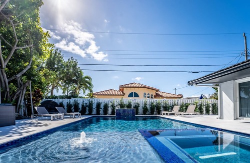 Lauderdale-by-the-Sea House | Seaside Retreat: Heated Pool, Hot Tub & Steps to the Beach