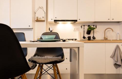 Baia Mare Apartment | Prime Location Apartment with a 9.8 Guest Rating