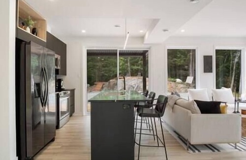 La Conception House | Ultra Luxurious Modern Chalet + Private Jacuzzi