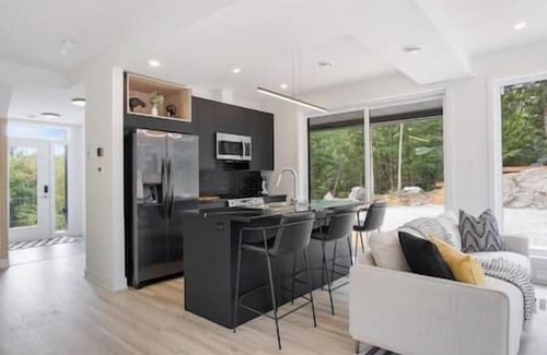 La Conception House | Ultra Luxurious Modern Chalet + Private Jacuzzi