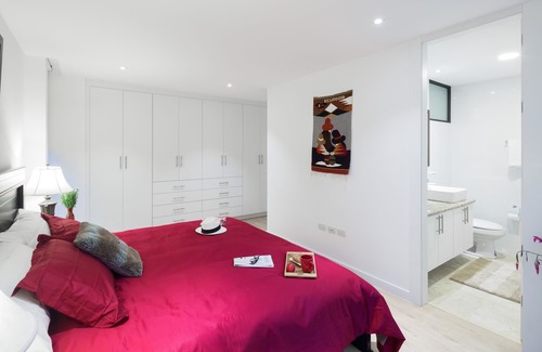 San Blas Condo | Stylish Condo with Spa and Breakfast in Colonial Cuenca